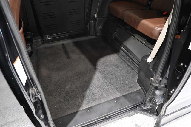 2016 Toyota Sienna Limited Premium Mobility Handicap Van - 23044767 - 28