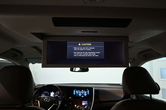 2016 Toyota Sienna Limited Premium Mobility Handicap Van - 23044767 - 29