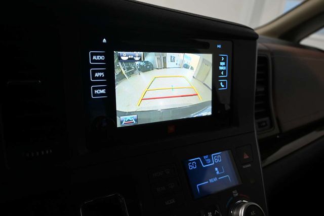 2016 Toyota Sienna Limited Premium Mobility Handicap Van - 23044767 - 40