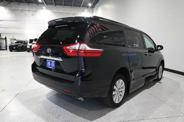 2016 Toyota Sienna Limited Premium Mobility Handicap Van - 23044767 - 5