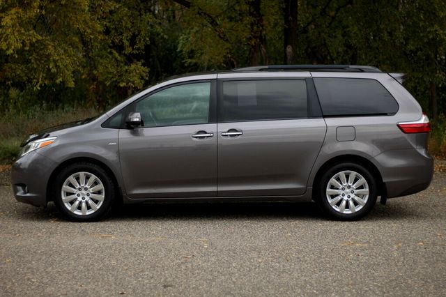 2016 Toyota Sienna ONE OWNER AWD XLE PREMIUM  - 22928294 - 18