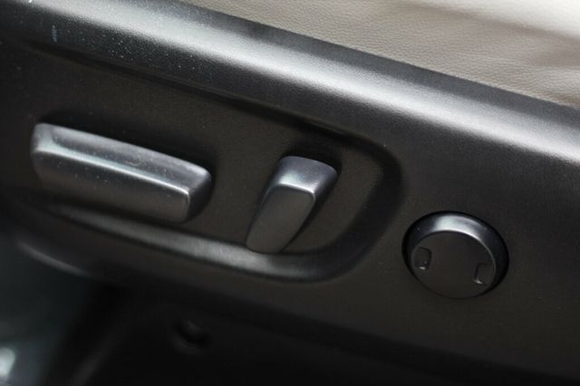 2016 Toyota Sienna ONE OWNER AWD XLE PREMIUM  - 22928294 - 25