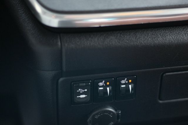 2016 Toyota Sienna ONE OWNER AWD XLE PREMIUM  - 22928294 - 32