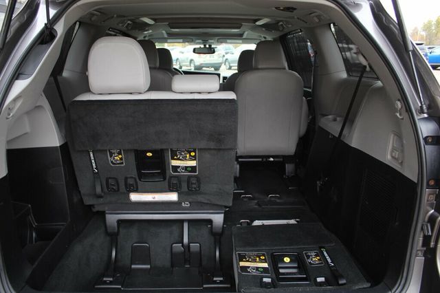 2016 Toyota Sienna ONE OWNER AWD XLE PREMIUM  - 22928294 - 34