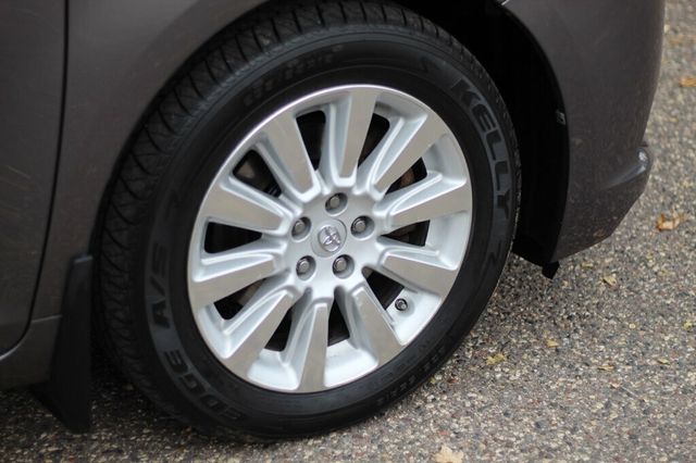 2016 Toyota Sienna ONE OWNER AWD XLE PREMIUM  - 22928294 - 38