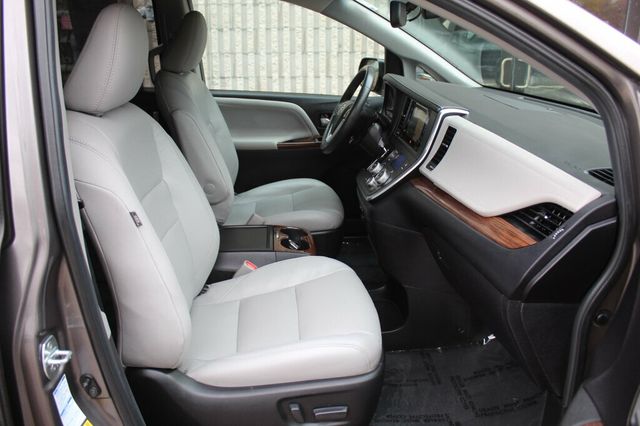 2016 Toyota Sienna ONE OWNER AWD XLE PREMIUM  - 22928294 - 6