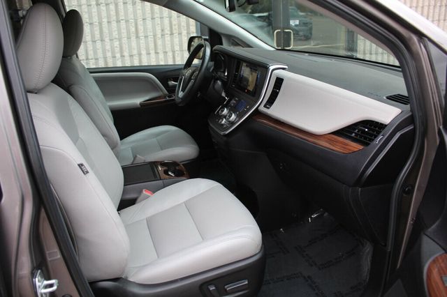 2016 Toyota Sienna ONE OWNER AWD XLE PREMIUM  - 22928294 - 7