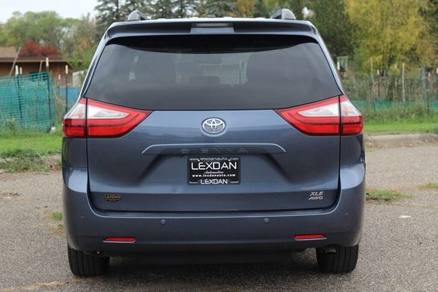 2016 Toyota Sienna