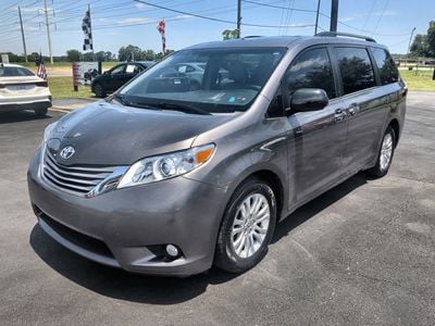 2016 Toyota Sienna