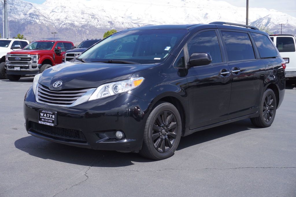 2016 Toyota Sienna XLE - 23019840 | Video 1
