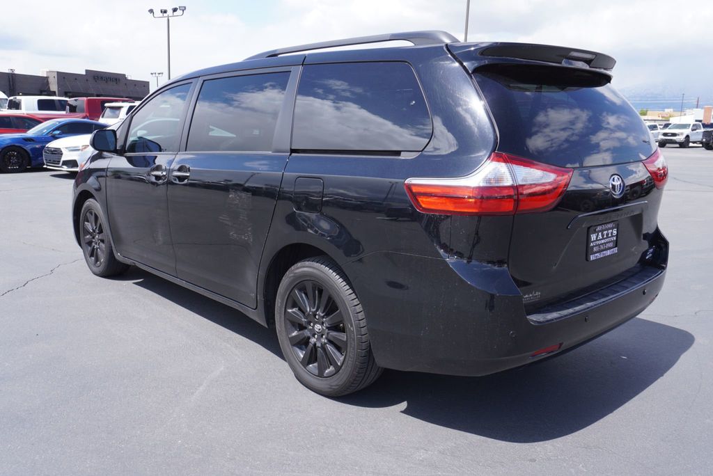 2016 Toyota Sienna XLE - 23019840 - 2