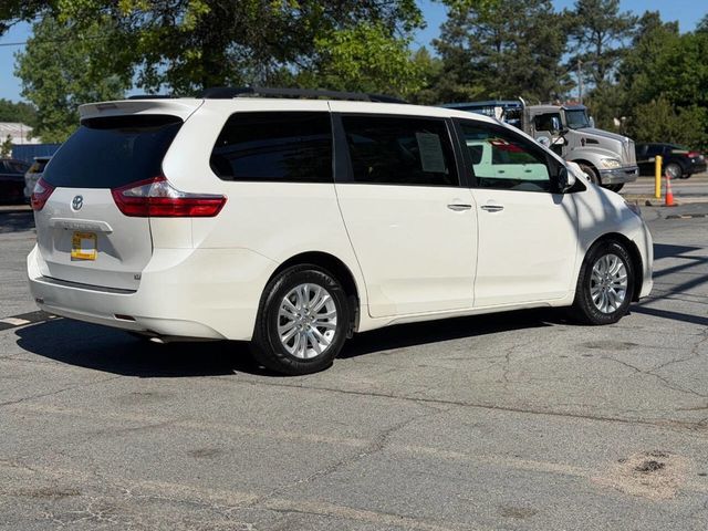 2016 Toyota Sienna XLE 7 Passenger Auto Access Seat 4dr Mini Van - 23014709 - 5