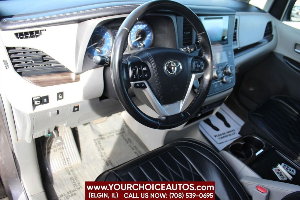 2016 Toyota Sienna XLE 7 Passenger Auto Access Seat 4dr Mini Van - 22213631 - 12