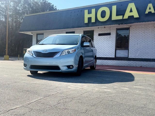 2016 Toyota Sienna XLE 8 Passenger 4dr Mini Van - 23001198 - 1