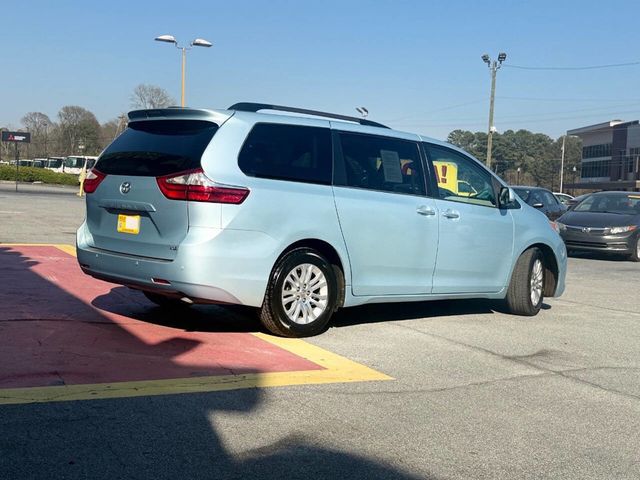 2016 Toyota Sienna XLE 8 Passenger 4dr Mini Van - 23001198 - 8