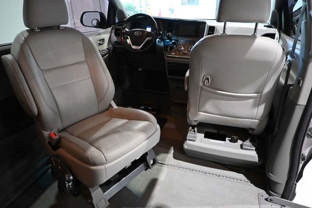 2016 Toyota Sienna XLE Mobility Handicap Van - 23043501 - 20