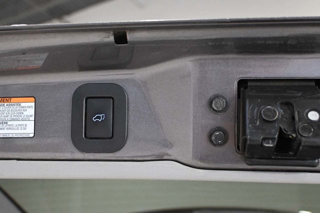 2016 Toyota Sienna XLE Mobility Handicap Van - 23043501 - 27