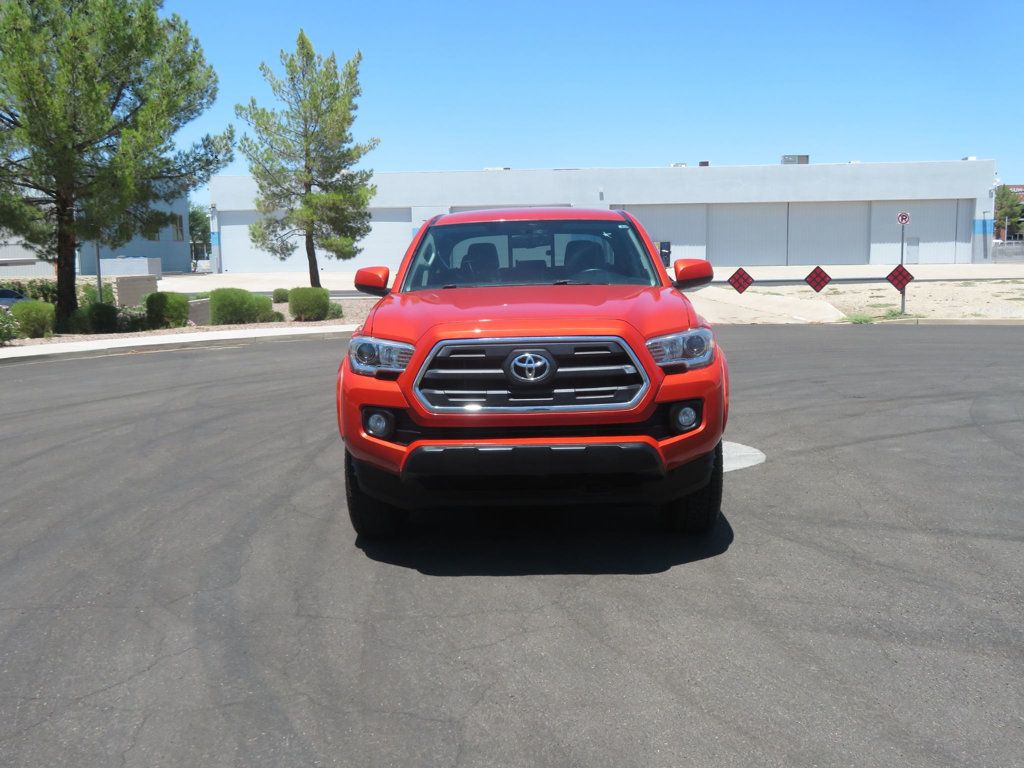 2016 Toyota Tacoma SR5 photo 11
