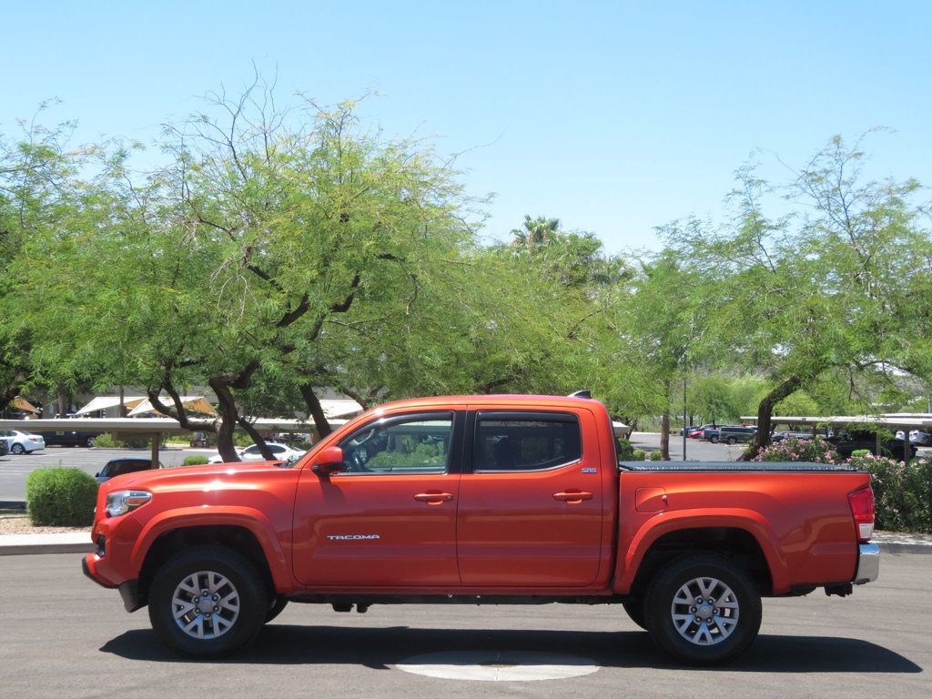 2016 Toyota Tacoma SR5 photo 2