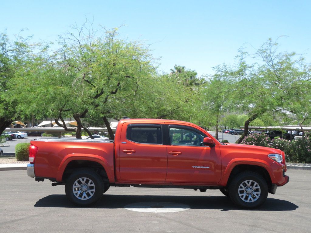 2016 Toyota Tacoma SR5 photo 3