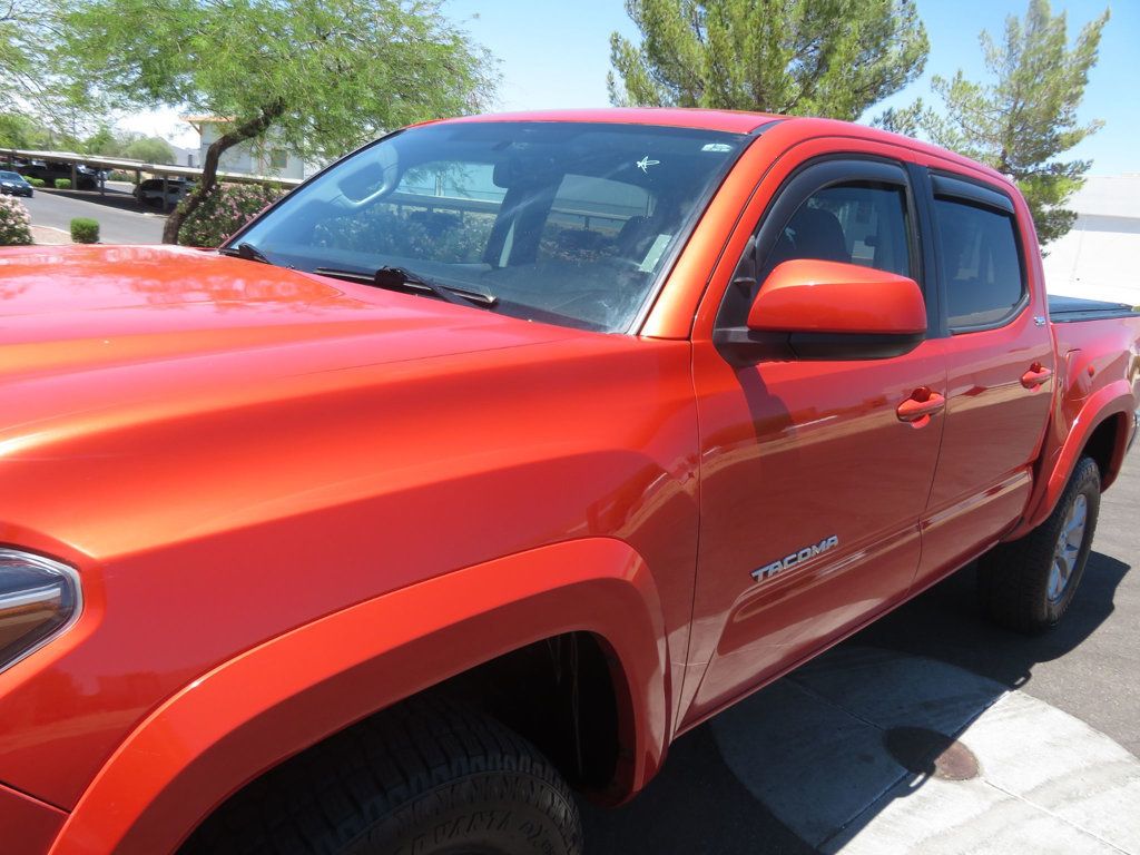 2016 Toyota Tacoma SR5 photo 8