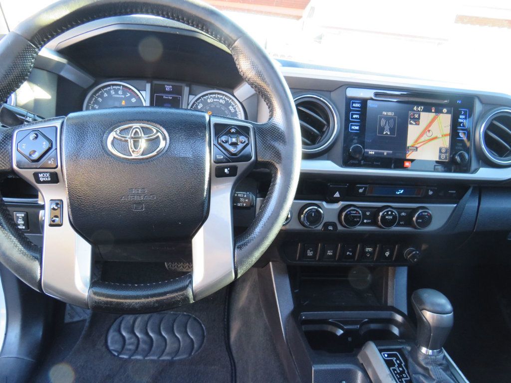 2016 Toyota Tacoma Limited Double Cab 4WD V6 Automatic - 22759467 - 10