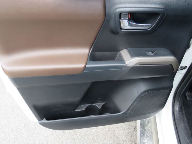 2016 Toyota Tacoma Limited Double Cab 4WD V6 Automatic - 22825459 - 11