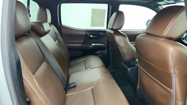 2016 Toyota Tacoma Limited Double Cab 4WD V6 Automatic w/ V6 Tow Package - 23019148 - 22