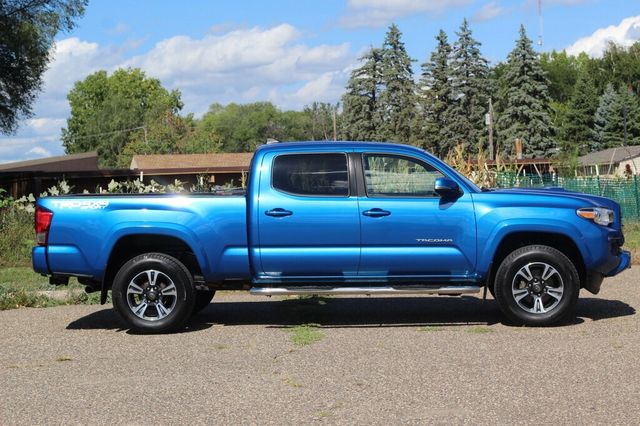 2016 Toyota Tacoma ONE OWNER 4WD TRD SPORT W/ MOONROOF - 23080334 - 1