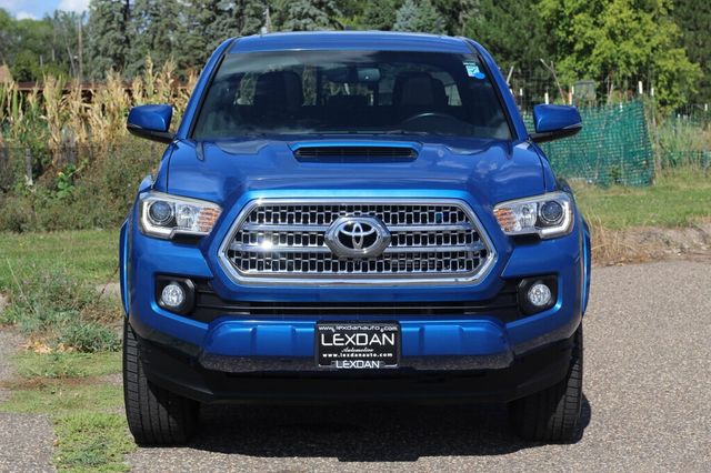 2016 Toyota Tacoma ONE OWNER 4WD TRD SPORT W/ MOONROOF - 23080334 - 3