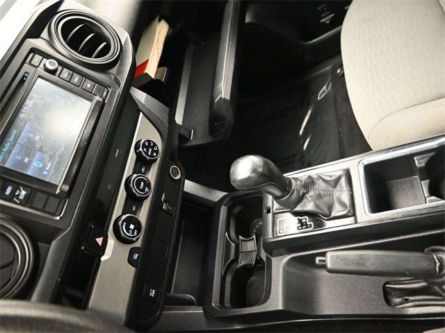 2016 Toyota Tacoma SR5 Access Cab 2WD I4 Automatic - 22949649 - 16