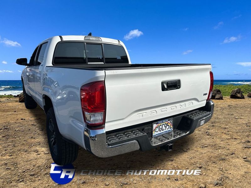 2016 Toyota Tacoma SR5 Double Cab V6 photo 2