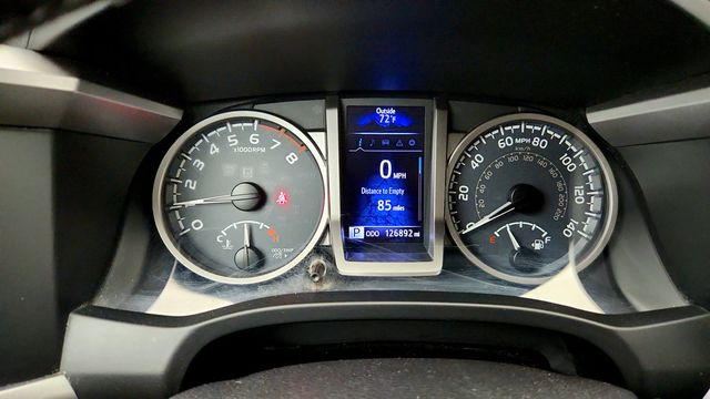 2016 Toyota Tacoma SR5 Double Cab 2WD V6 Automatic w/ Appearance Pkg & Towing Pkg - 23034729 - 12