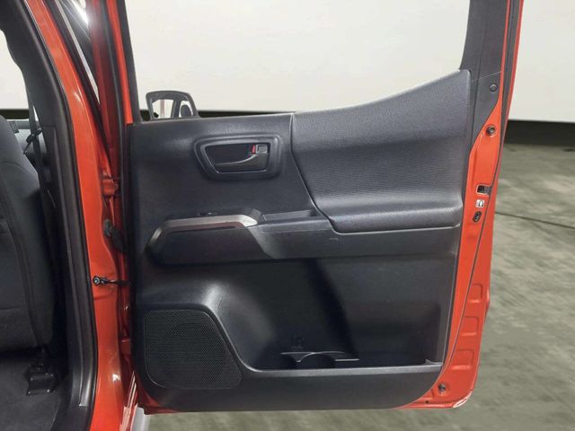 2016 Toyota Tacoma SR5 Double Cab 4WD LB V6 Automatic - 22985494 - 16