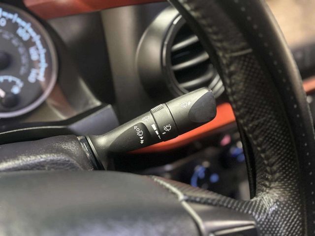 2016 Toyota Tacoma SR5 Double Cab 4WD LB V6 Automatic - 22985494 - 32