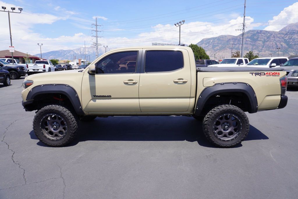 2016 Toyota Tacoma TRD - 23059647 - 1