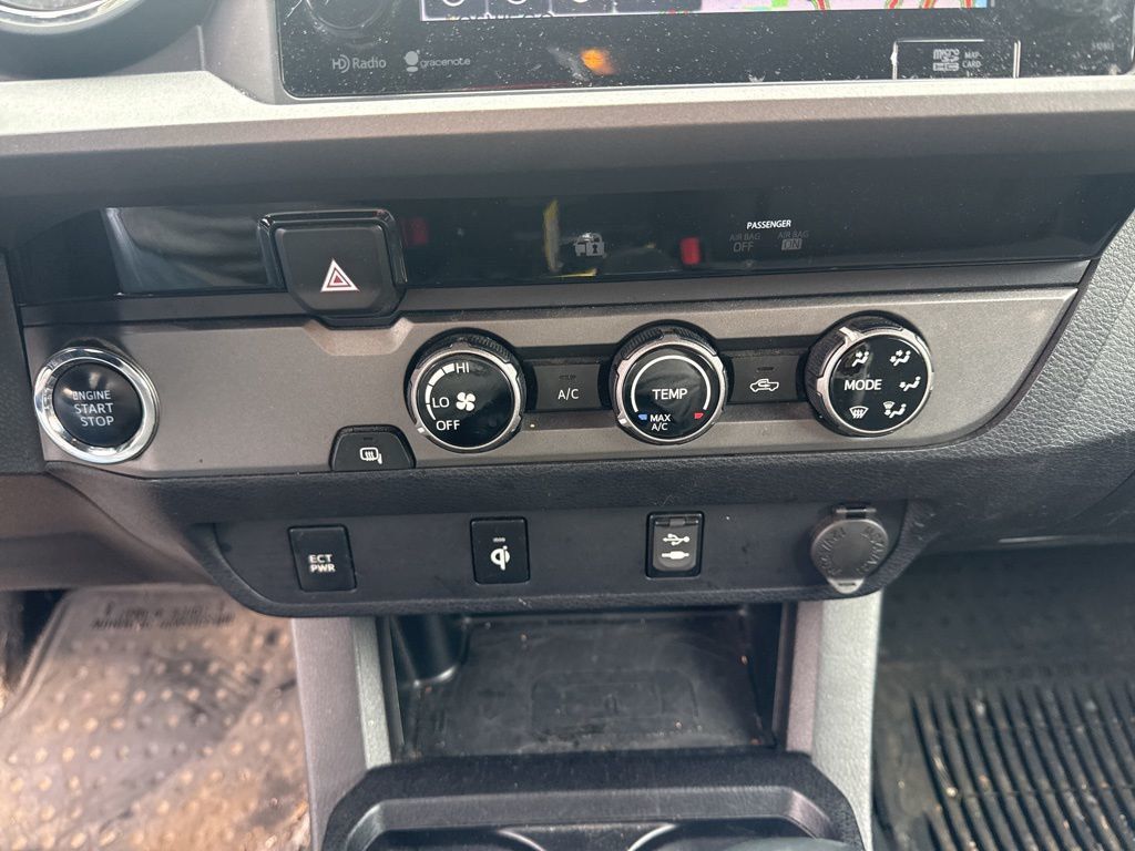 2016 Toyota Tacoma TRD Off-Road Double Cab 2WD V6 Automatic - 23008933 - 16