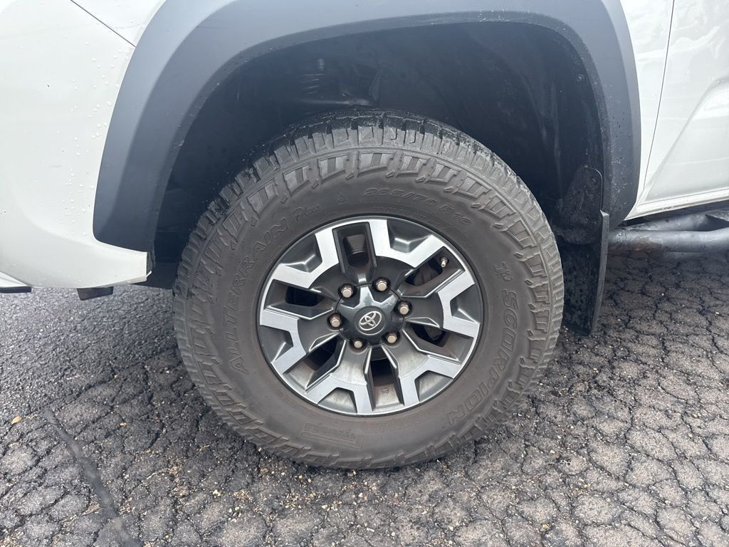 2016 Toyota Tacoma TRD Off-Road Double Cab 2WD V6 Automatic - 23008933 - 1