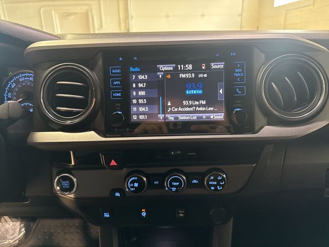 2016 Toyota Tacoma TRD Off-Road Double Cab 2WD V6 Automatic - 23008933 - 24