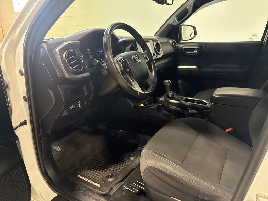 2016 Toyota Tacoma TRD Off-Road Double Cab 2WD V6 Automatic - 23008933 - 35