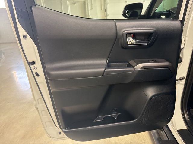 2016 Toyota Tacoma TRD Off-Road Double Cab 2WD V6 Automatic - 23008933 - 41