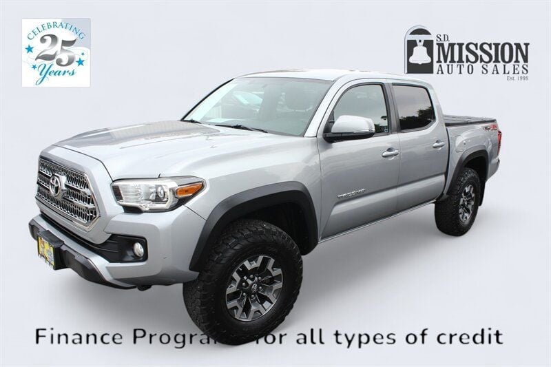 2016 Toyota Tacoma TRD Off-Road Double Cab 4WD V6 Manual  - 22597753 - 2