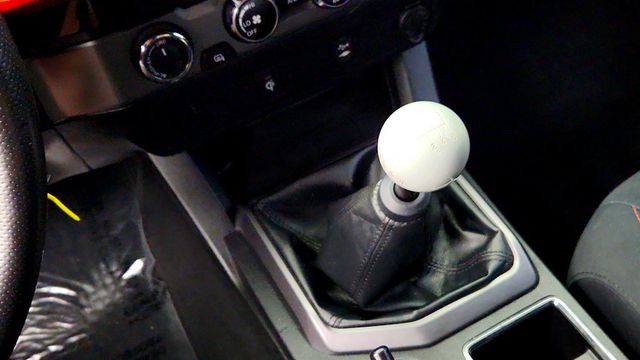 2016 Toyota Tacoma TRD Off-Road Double Cab 4WD V6 Manual w/ Tow Pkg & Overland Rack - 23047658 - 15