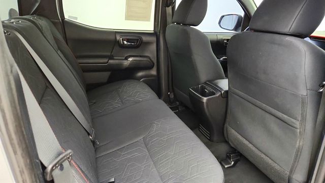 2016 Toyota Tacoma TRD Off-Road Double Cab 4WD V6 Manual w/ Tow Pkg & Overland Rack - 23047658 - 22
