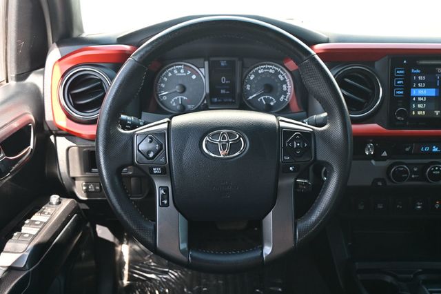 2016 Toyota Tacoma TRD Off-Road Double Cab Premium/Technology Package New Tires - 22990362 - 8