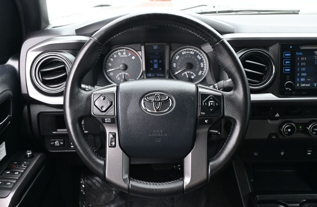 2016 Toyota Tacoma TRD Off-Road photo 4