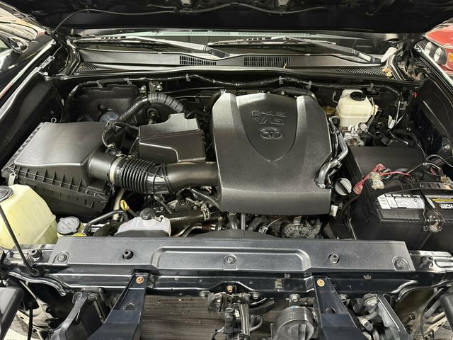 2016 Toyota Tacoma TRD Off-Road/Rough Country Lift/Rear Camera/4x4/Tow Pkg - 23079662 - 33