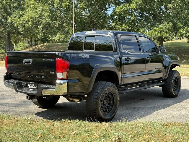 2016 Toyota Tacoma TRD Off-Road/Rough Country Lift/Rear Camera/4x4/Tow Pkg - 23079662 - 5