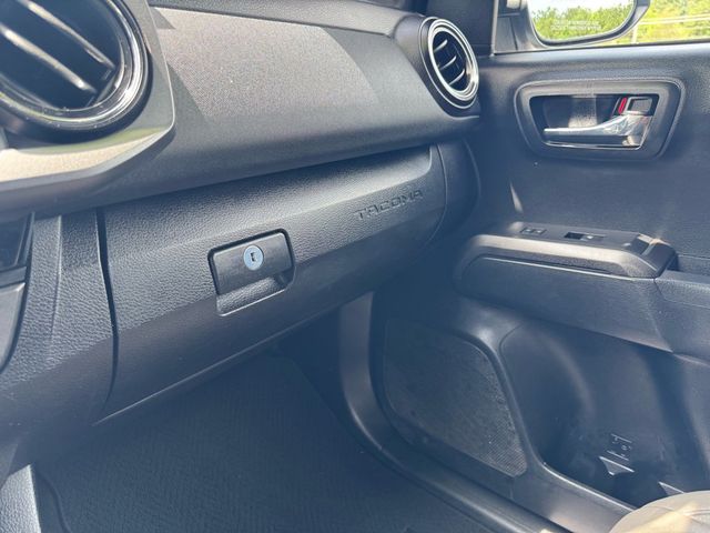 2016 Toyota Tacoma TRD Sport - 23029064 - 23