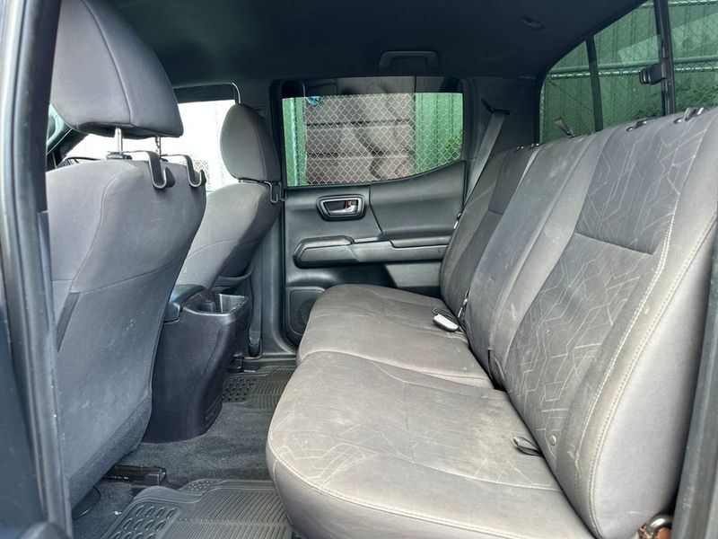 2016 Toyota Tacoma TRD Sport Double Cab 2WD V6 Automatic - 23048905 - 15